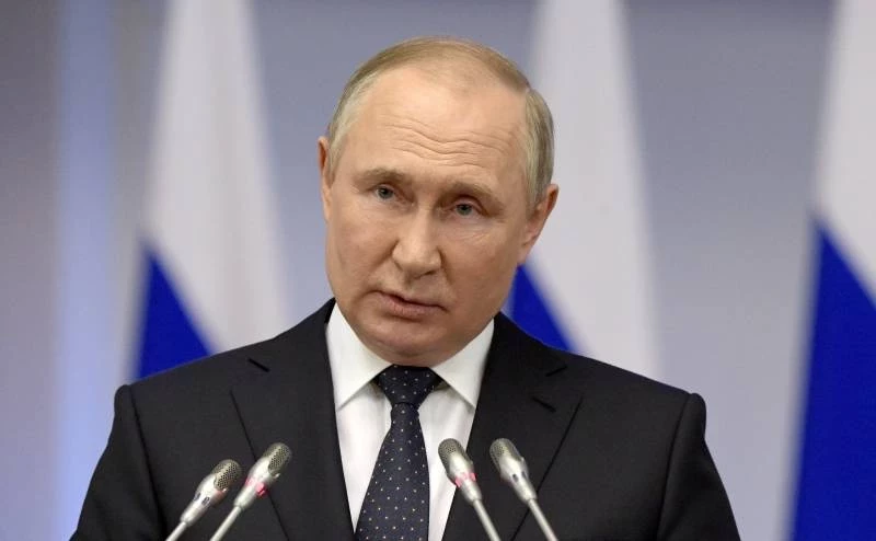 Путин приказал вернуть всех уехавших за границу россиян: какие новые изменения для уехавших граждан вводит правительство