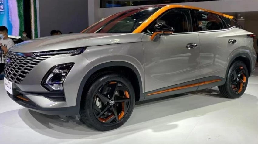 Седаны Omoda S5 поступают к российским дилерам