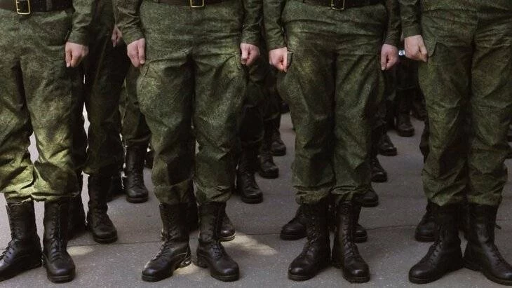 Военные сборы-2023: нужно ли идти в военкомат сразу после получения повестки и что с собой следует взять