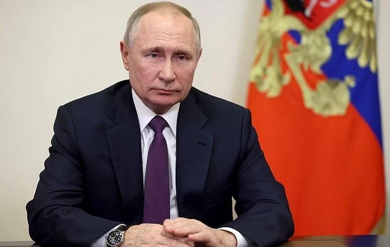 Путин: Атаковавший Кремль самодельный дрон нес заряд в 400 грамм тротила