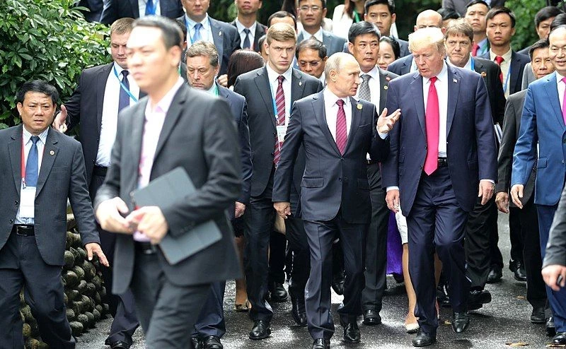 Los Angeles Daily News: Трампу понадобится целый ангар для выставки по делу России