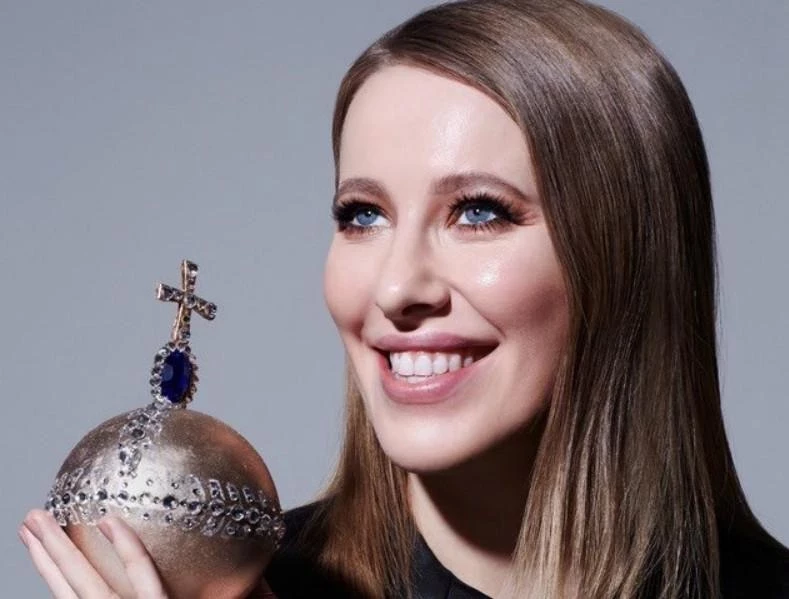 Ксения Собчак назвала обложку зарубежного Vogue с российской моделью Сашей Лусс спорной