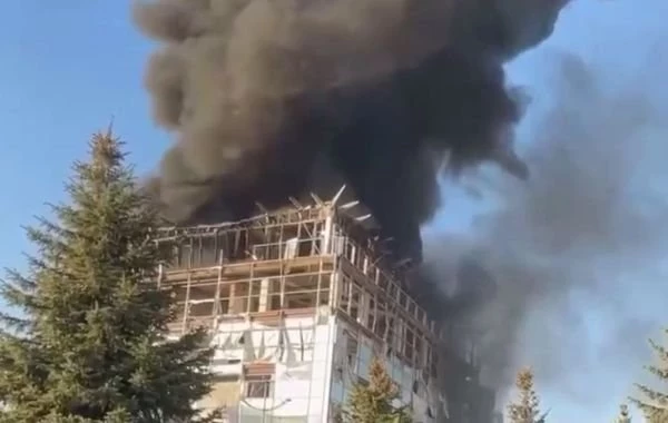 Луганск сегодня, последние новости 15 мая: украинские обстрелы, взрывы в Луганске, что случилось 15.05.2023, свежие новости сейчас