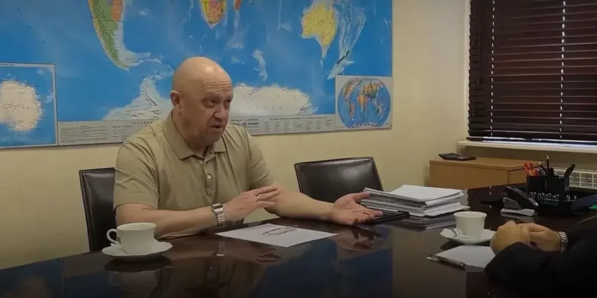 «Пока искали нацистов, наколбасили всех, подошли к Киеву обосрались и отошли» Пригожин откровенно рассказал об успехах и провалах СВО