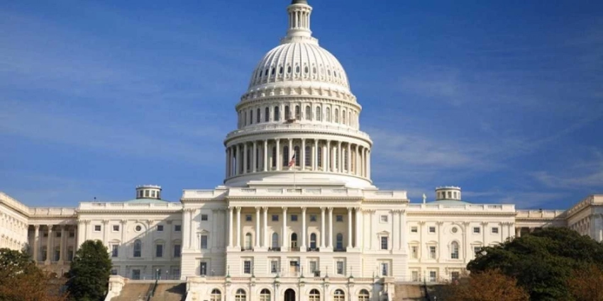 О том, как США «забивают гвозди в свой экономический гроб» и что думают об этом граждане страны