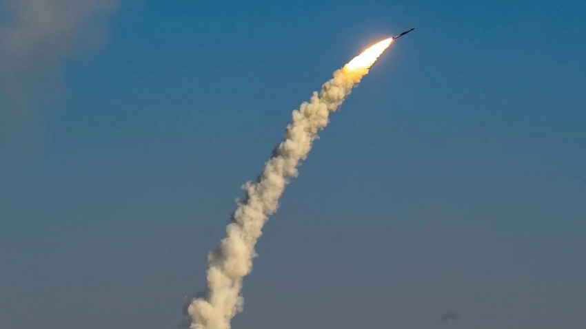 SHOT показал кадры уничтожения украинской ракеты средствами ПВО под Ростовом