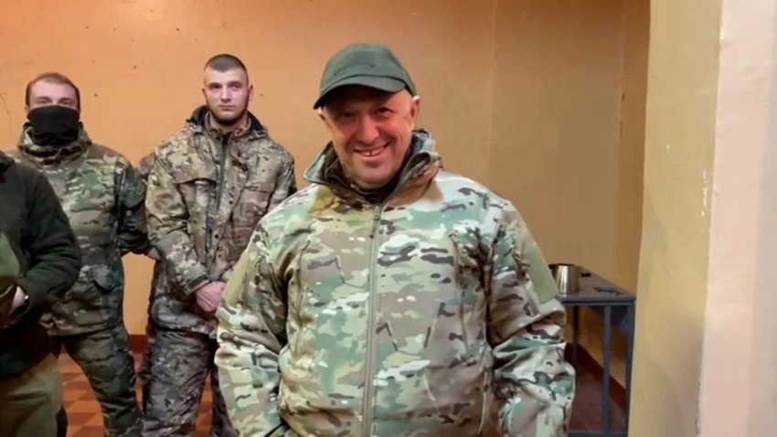 «Поставили в неловкое положение»: Пригожин объяснил СМИ свое заявление про визит министра обороны в Бахмут