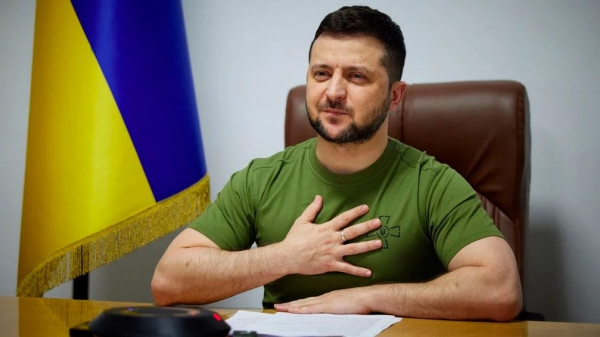 Киссинджер предложил принять Украину в НАТО из-за некомпетентного руководства страны