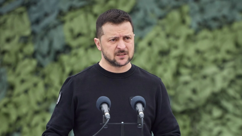 Владимир Рогов предрек Зеленскому участь Гитлера после объявления 9 мая Днем Европы