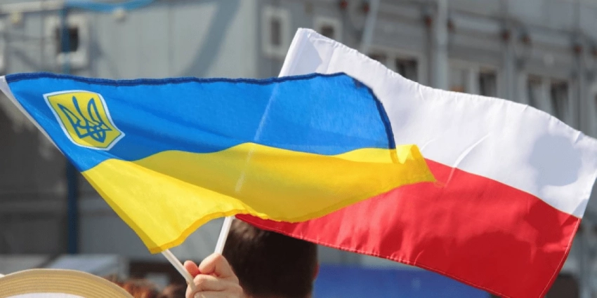 Хoлопы, они и есть хoлопы! Польша нaносит yдар в cпину своей союзнице — Украине