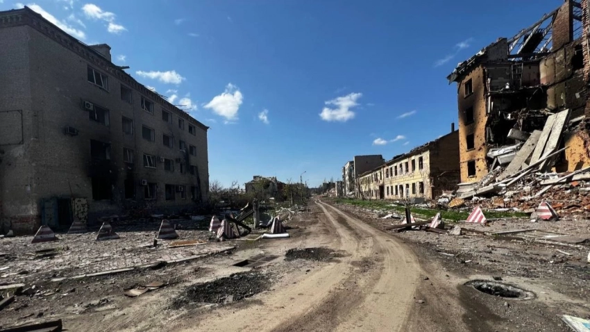 Кладбище уничтоженной западной техники в Бахмуте показали на видео