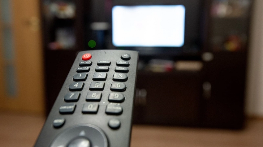 The Sun: недорогие ТВ-приставки могут шпионить за своими владельцами