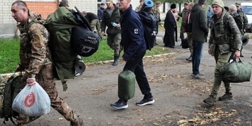 В Кремле высказались об отправке в зону СВО мобилизованных без подготовки: Вторая и третья волны мобилизации в России: будут или нет? Объявят ли тотальную, полную мобилизацию в ноябре? Последние новости 21 октября 2022