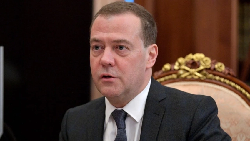 Медведев: НАТО несерьезно относится к угрозе ядерной войны