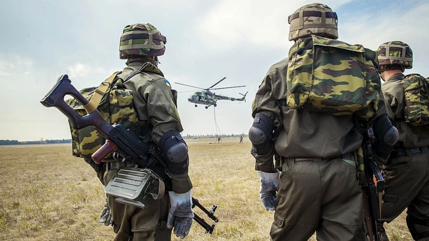 Марочко: группа англоязычных военных с охраной прибыла на позиции ВСУ в районе Купянска