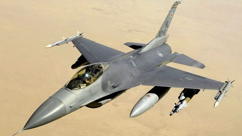 Белый дом поверил обещаниям Киева не использовать F-16 для ударов по России