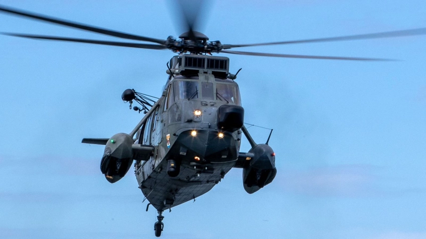 Киев получил от Лондона последний обещанный боевой вертолет WS-61 Sea King