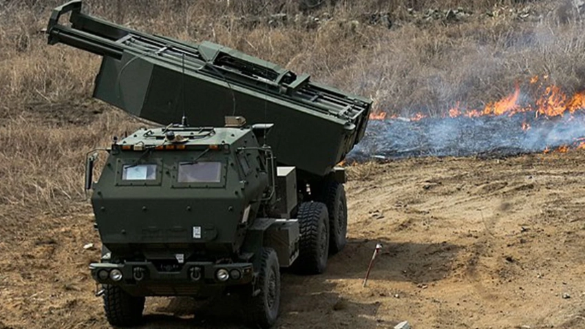 Politico: Белый дом обсуждает предоставление Украине нового пакета военной помощи