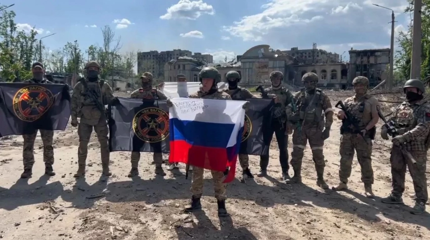 Журналисты ФАН вспомнили несбывшиеся прогнозы иноагентов по взятию Артемовска подразделениями ЧВК «Вагнер»