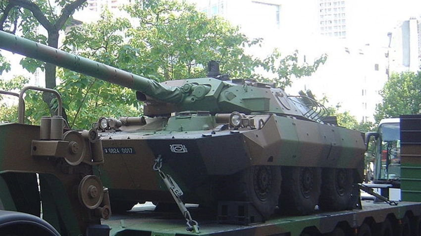 Эксперт Сивков обрек на уничтожение французские колесные танки AMX-10RC на Украине