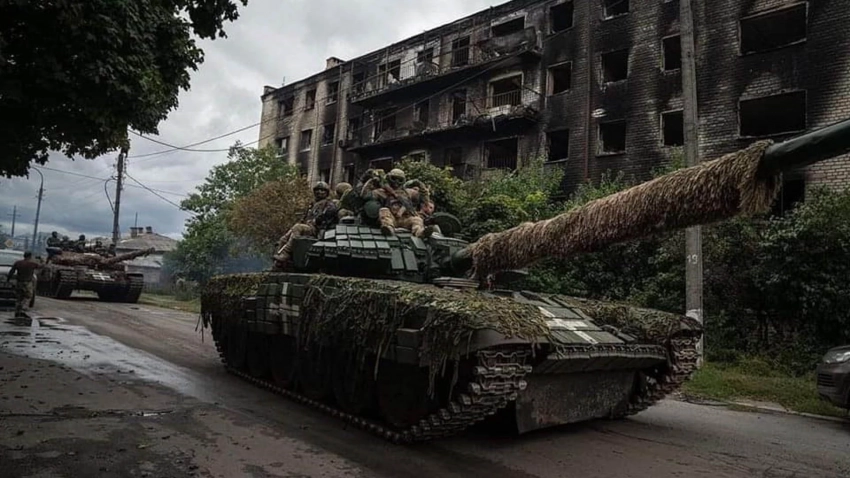 Рогов: украинские военные наносят удары по комбикормовому заводу в Токмаке