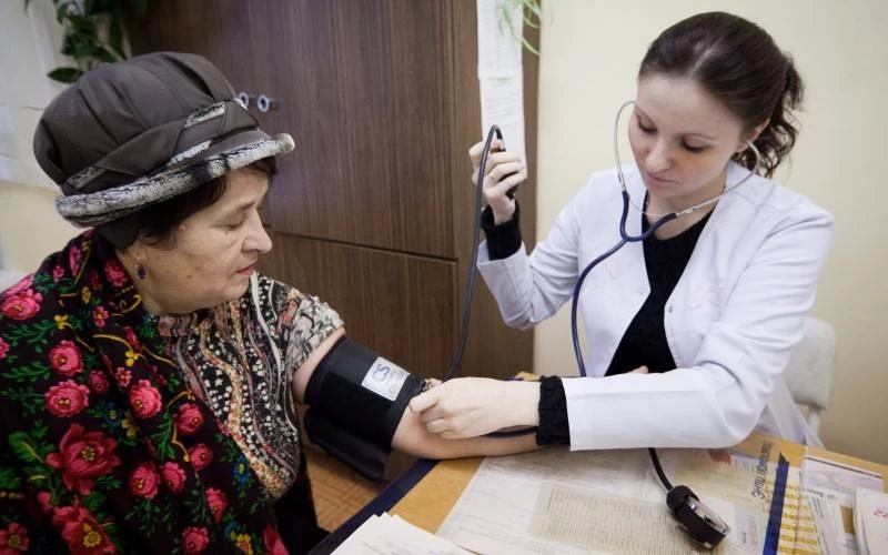 Новые правила лечения в России, за какую медпомощь по ОМС теперь придется платить россиянам