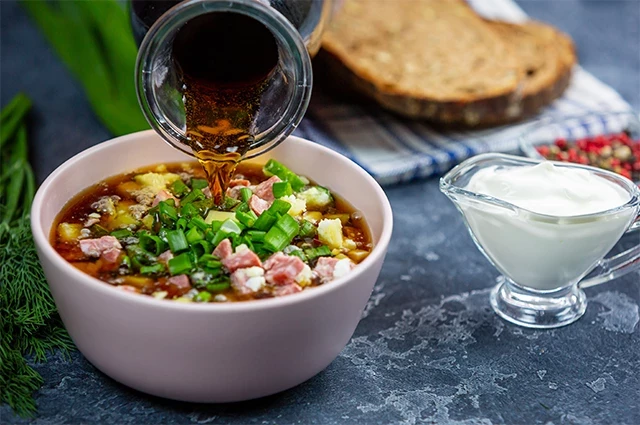 Вкус из прошлого: как приготовить классическую советскую окрошку