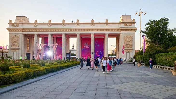 Программа выпускного для школьников Москвы в Парке Горького на 24 июня 2023 года