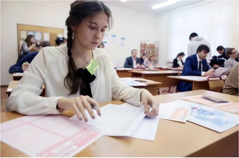 Как быстро проверить результат ЕГЭ по русскому языку, математике и литературе в 2023 году: куда следует зайти и нужен ли паспорт
