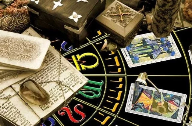 Таро-предсказание на 25 июня 2023 года расскажет о переменах в жизни знаков зодиака