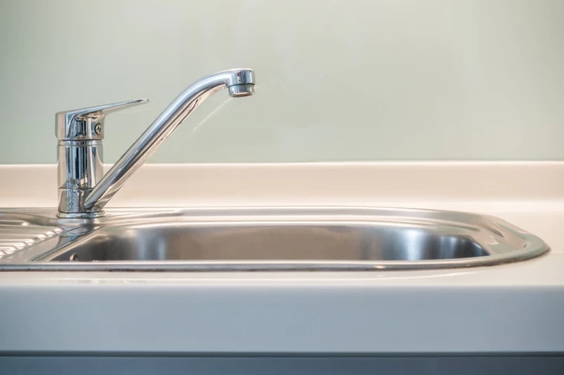 Новые массовые отключения воды во Владивостоке – все даты и адреса