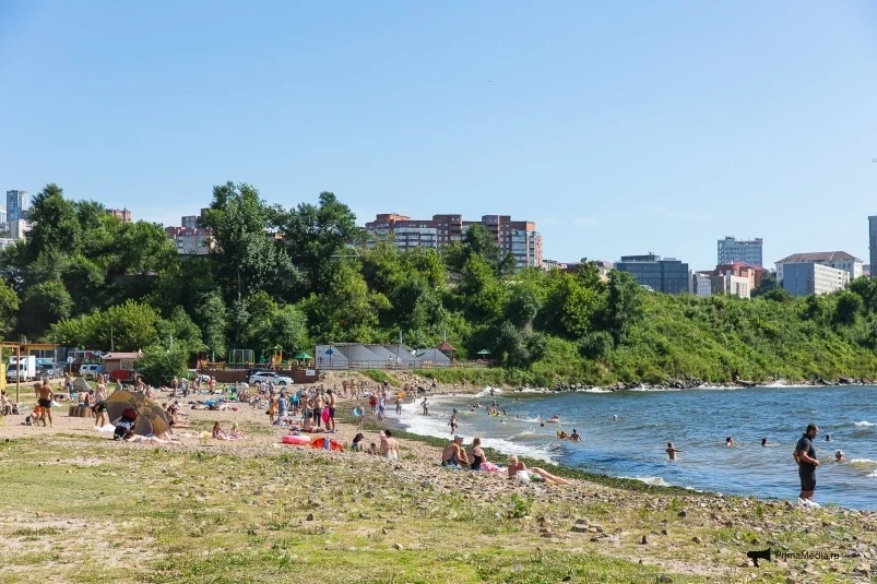 Во Владивостоке определили пригодные для купания пляжи (СПИСОК)