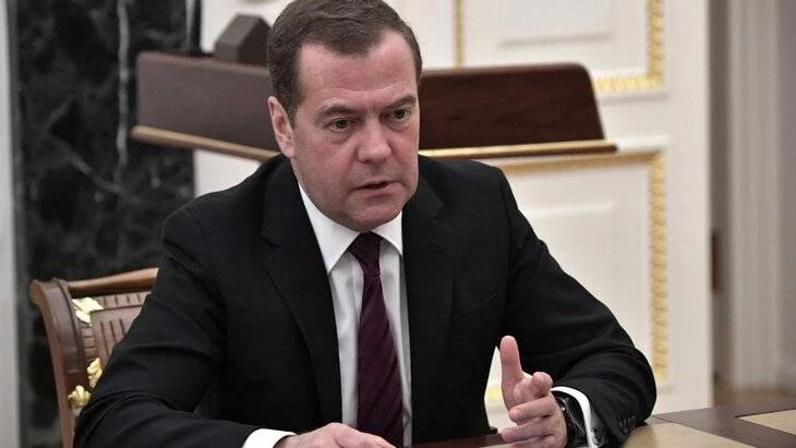 Медведев назвал границы необходимой санитарной зоны на Украине: что имел ввиду экс-президент РФ