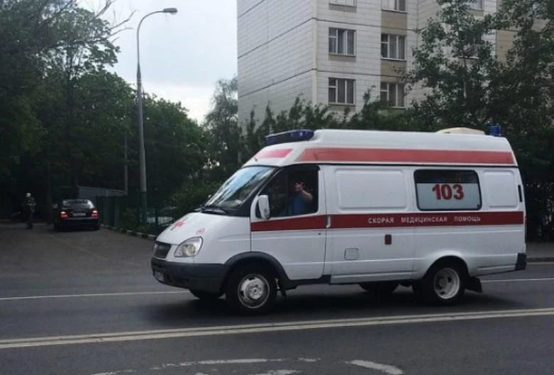 Хирург Умнов рассказал, как спасать отравившегося суррогатным алкоголем до приезда «скорой»