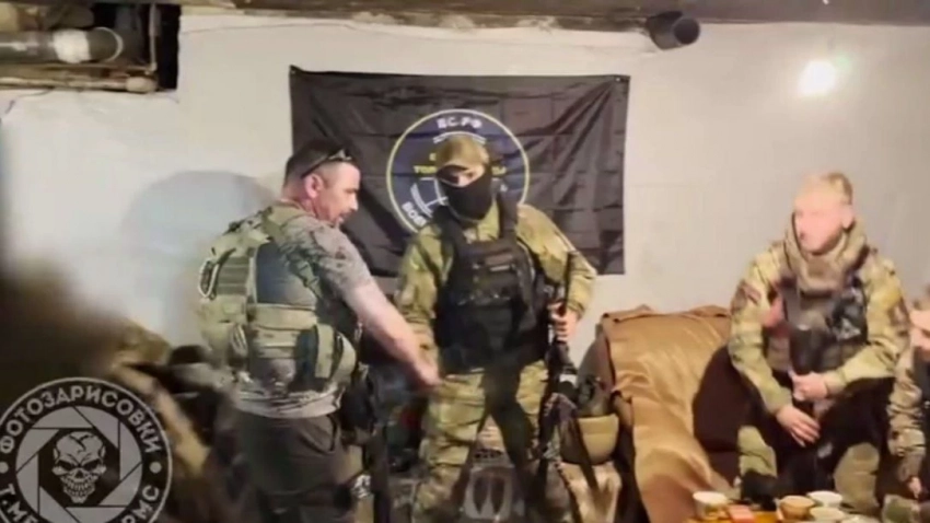 «Постоянная учеба должна быть»: Лотос объяснил российским солдатам, как достигать побед в бою