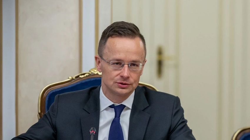 Глава МИД Венгрии Сийярто: Будапешт не станет акционером газового хаба в Турции
