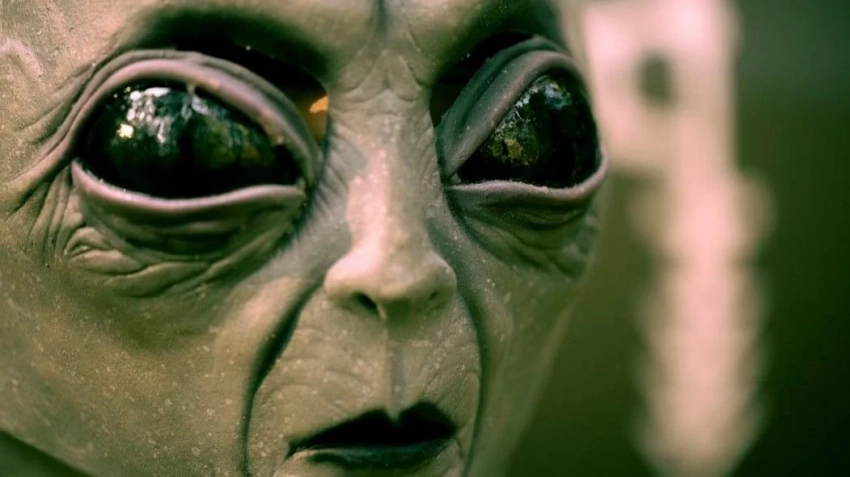 Проработавший в ЦРУ 25 лет агент вспомнил, как подрался с инопланетянином-рептилоидом