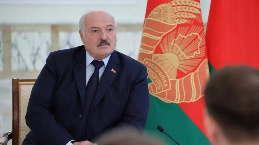 Лукашенко заявил о готовности применить ядерное оружие в случае агрессии против Белоруссии