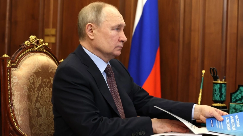 Песков сообщил о встрече Путина с военкорами