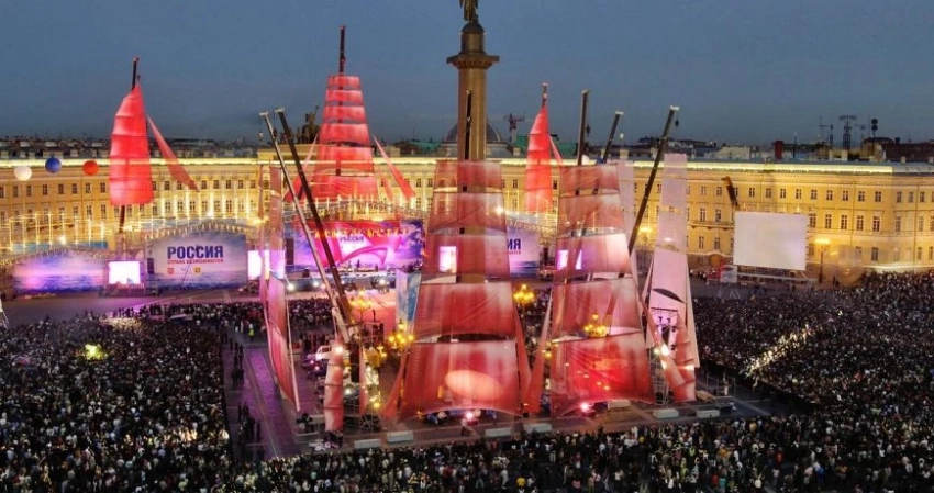 Кто будет ведущим Алых парусов 24 и 25 июня 2023 года в Петербурге, как изменят схему движения транспорта