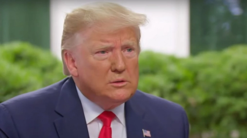 Трамп перед судом пообещал своим сторонникам «увидеться»