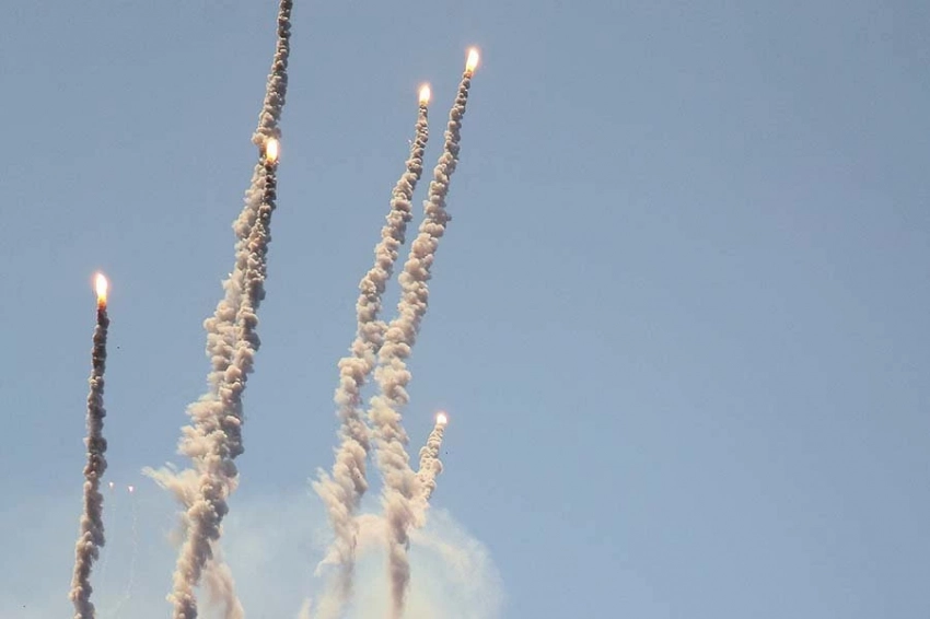 Глава Крыма Аксенов: ПВО сбила две украинские баллистические ракеты «Гром-2»