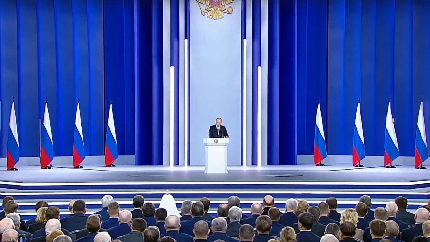 Путин разъяснил свой тезис о еврейском происхождении Зеленского и неонацистах на Украине