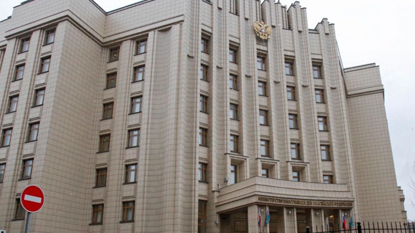 МИД РФ: Москва готова развивать партнерские связи с КНР и Индией в Арктике