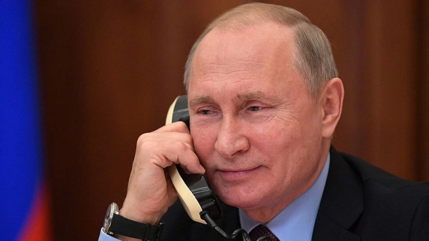 Песков опроверг слухи о том, что Шольц и Макрон не могут дозвониться до Путина