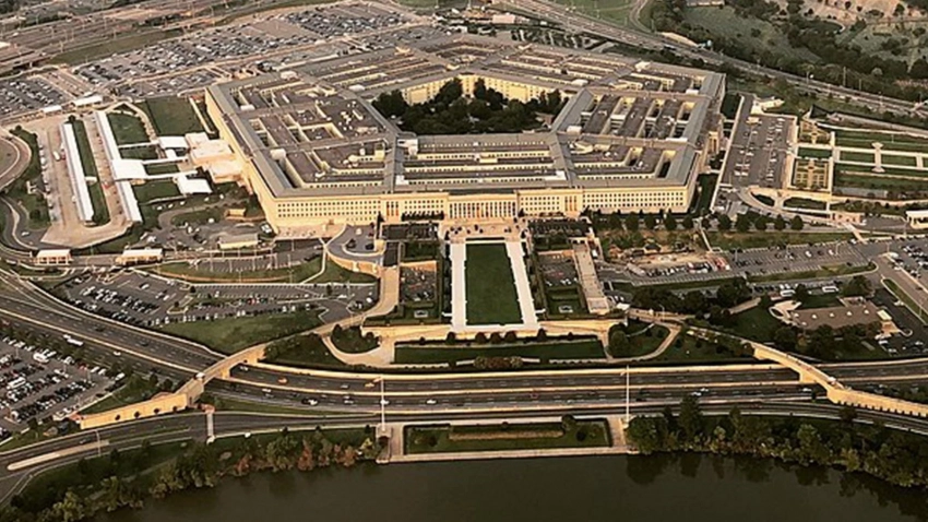 Экс-разведчик Пентагона Граш: у США есть инопланетные корабли