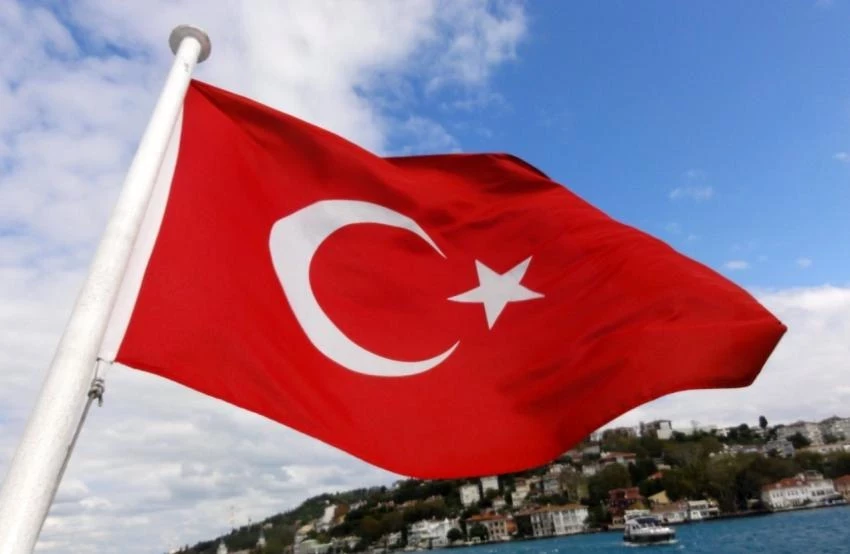 Turkstat: В 2022 году в Турции 99 000 россиян смогли получить вид на жительство