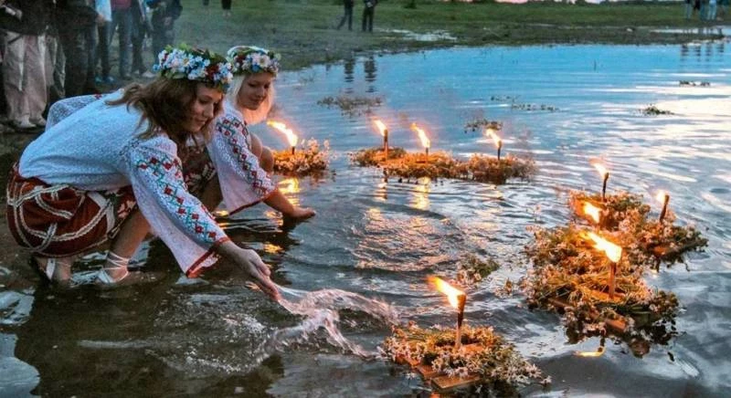 Когда будет магическая ночь Ивана Купала в 2023 году, на 6 или 7 июля, как правильно гадать и почему нечистая сила уходит из водоемов