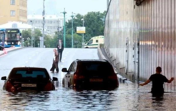 Ливни в Москве сегодня, 19 июля, последние новости: непогода привела к подтоплению, наводнение, обстановка в Москве сейчас, 19.07.2023