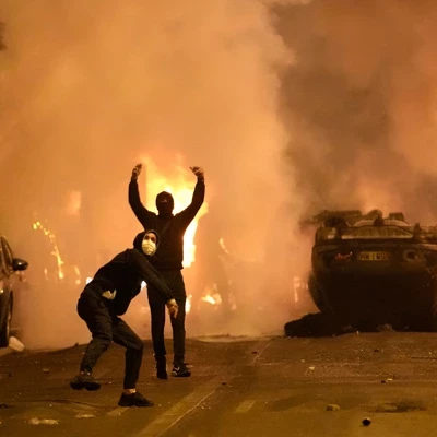 Грамотная политика: мигранты разнесли дом мэра французского города Л’Ай-ле-Роз